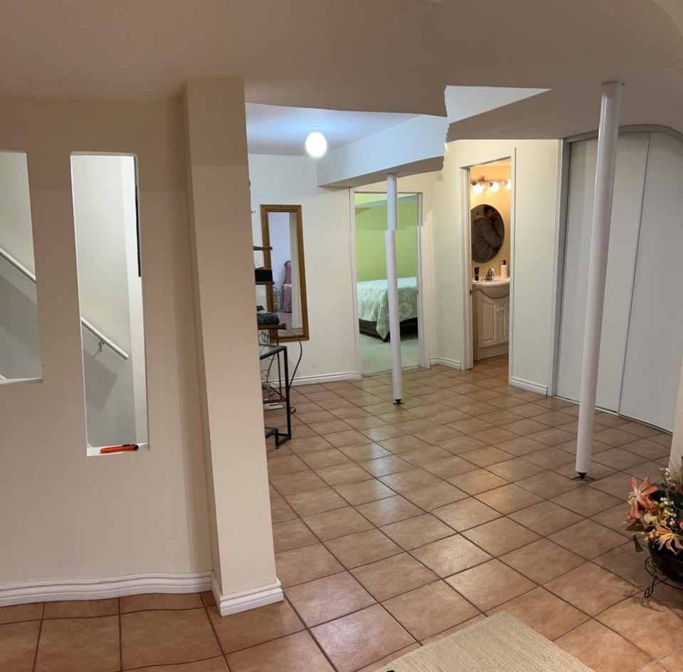 2 Bedrooms for rent in Brampton Castlemore area from 1st Decembe 2