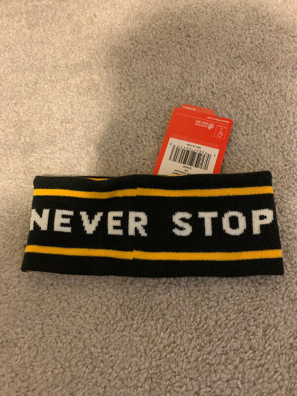 Blue & Yellow North Face Reversible Chizzler Headband in Other in City of Toronto