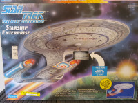 Playmates USS ENTERPRISE-D from Star Trek in the box