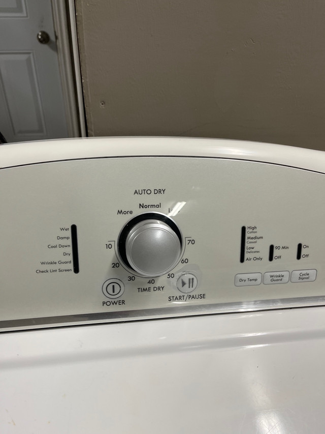 White electric dryer good working condition  in Washers & Dryers in Stratford - Image 3