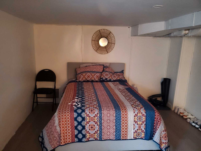 Room for rent. in Room Rentals & Roommates in London