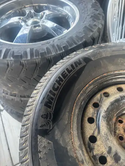 Steel rims 265/70r16