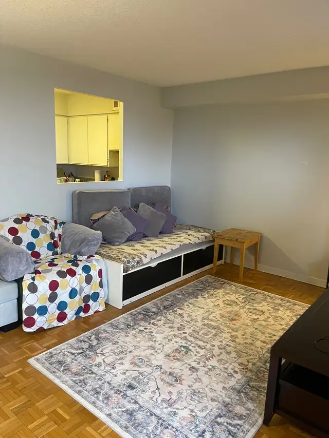 Room for Rent in Long Term Rentals in Mississauga / Peel Region - Image 8