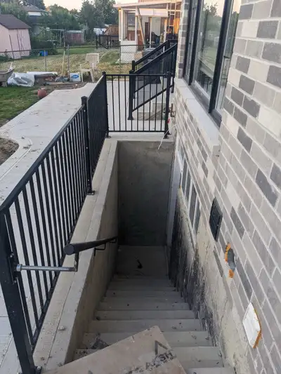 2 bedroom basement for rent in malton