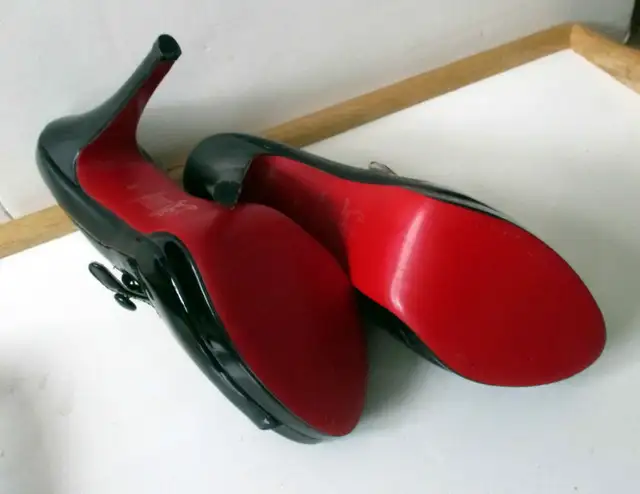 Woman’s New Black High Heel Christian Louboutin Shoes Size 39T in Women's - Shoes in City of Toronto - Image 5