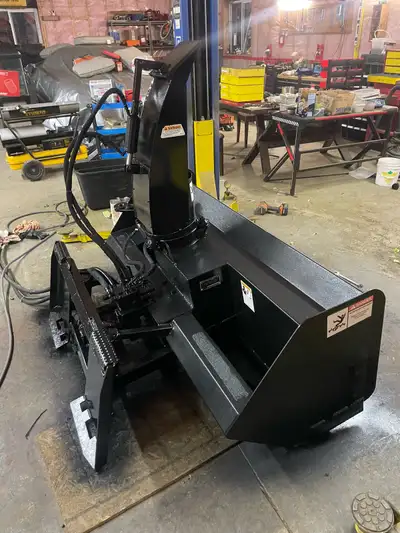 Erskine model in great condition, everything works 66 inch wide 24 inch high 6000$ obo Will consider...