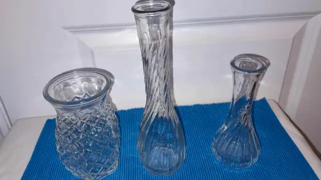 3 Clean Vases  --Very Good Cond. --Yorkton, SK62863738496898121