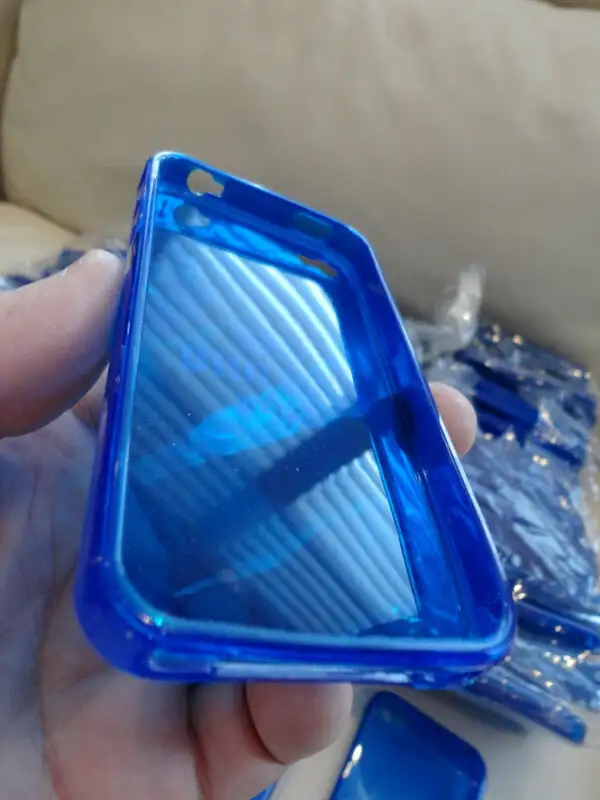 62 New iPhone 4/4s Corona iPhone Cases or Wall Art -$20 for all in Cell Phone Accessories in Kitchener / Waterloo - Image 4