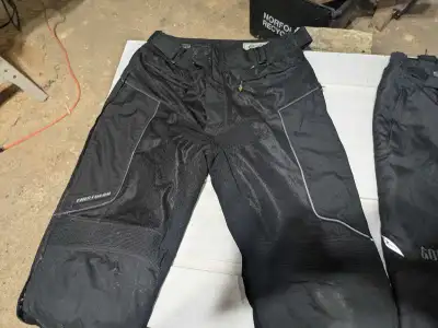 I have 4 pair of pants size 36 Tall , padded ,. Asking $25 ,...905-328-5514 Wellandport. Text prefer...