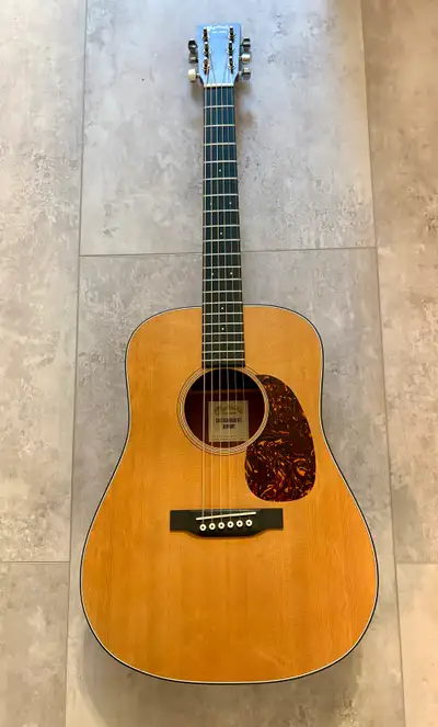 2014 Martin guitar junior , View more