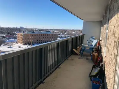 Large 3-bedroom 2-bath apartment near Carleton U. for rent