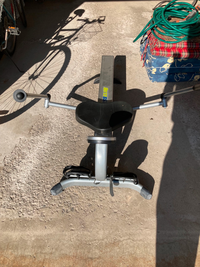 Rowing Machine - Exercise Workout Fitness in Exercise Equipment in Ottawa