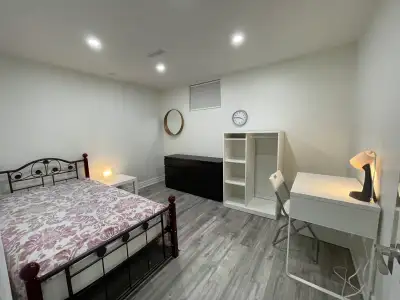 Scarborough quiet and cozy room in a beautiful place and very nice neighborhood. Private personal ro...