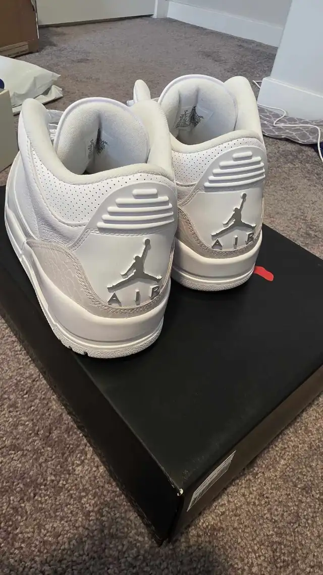 air jordan 3 pure money silver anniversary in Men's Shoes in Edmonton - Image 3