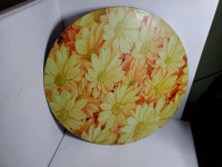 Décoration ronde de métal 12" fleur jaune/metal round decoration
