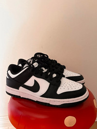 Nike panda dunk, women size US 6.5