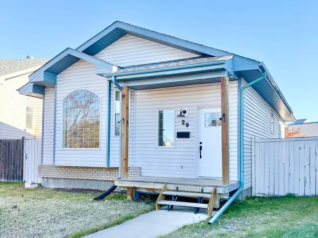 5 bedroom, 2 bath house- Red Deer