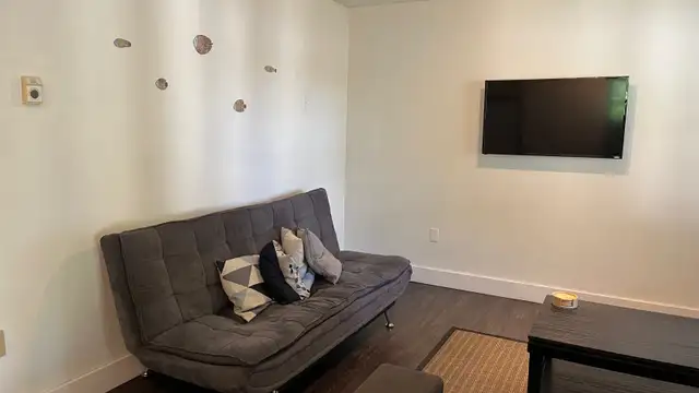 Furnished Lakefront 1 bed apartment! in Short Term Rentals in Dartmouth - Image 8