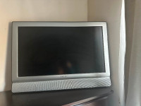 Older, flat screen tv