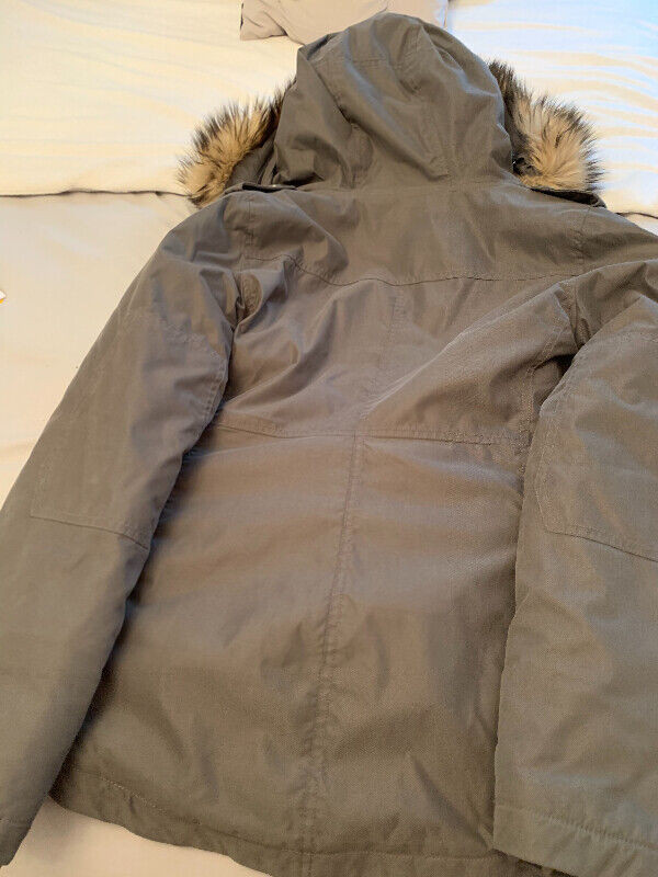 Ladies TNA Parka Coat in Women's - Tops & Outerwear in Markham / York Region - Image 4