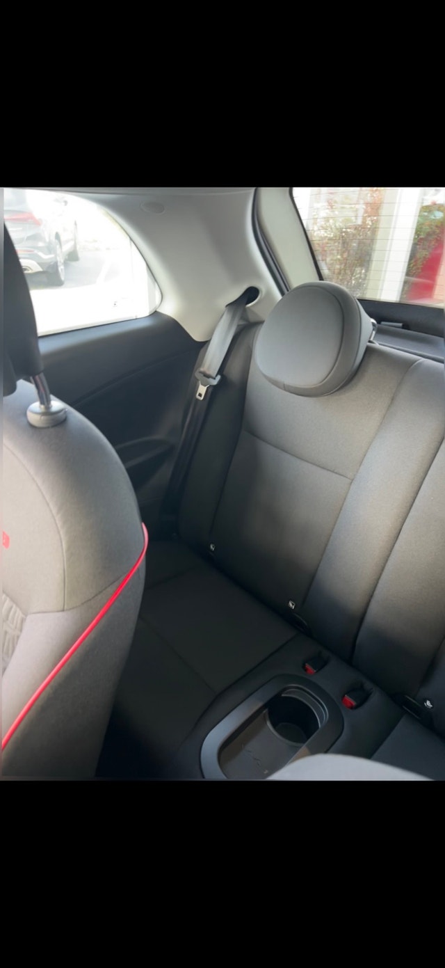 Cession de bail — Fiat 500e 2025 électrique, blanche, intérieur — photo 3