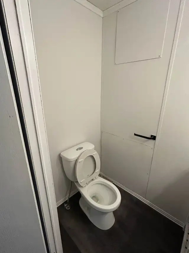 Double Wide Mobile Home For Sale For Removal Only in Houses for Sale in Regina - Image 24