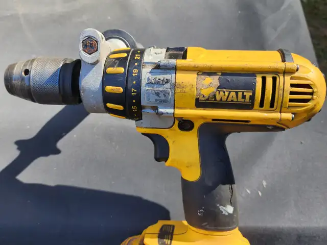 DeWalt DC925, 18V XRP Series 1/2 Cordless Hammer Drill Driver in Other in Windsor Region - Image 11
