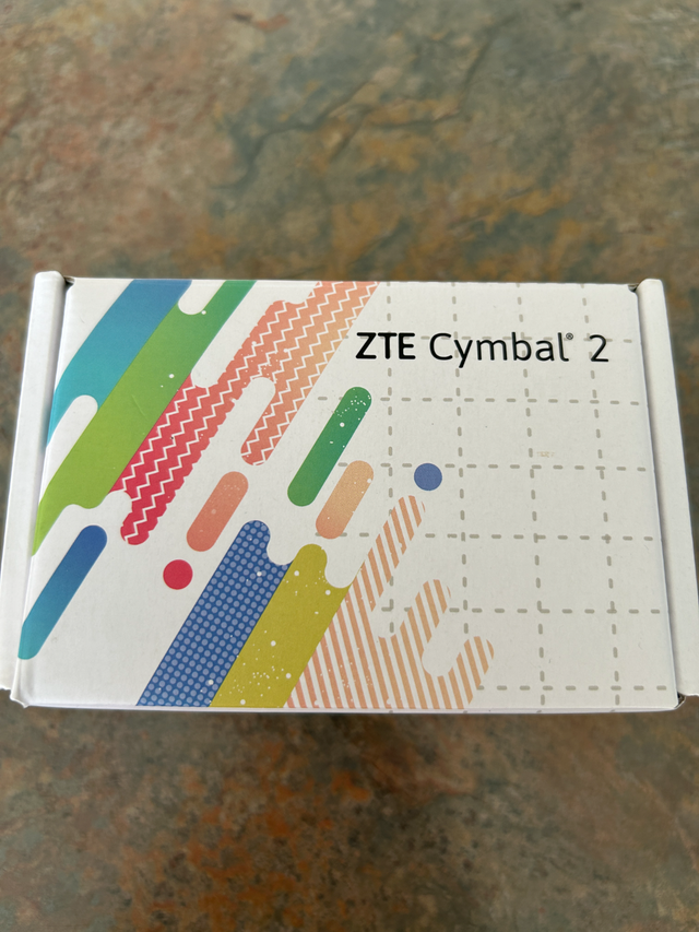 ZTE CYMBAL 2 - FLIP PHONE in Cell Phones in Downtown-West End - Image 4