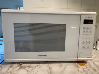 Panasonic  Microwave 1100w