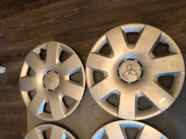 4 roues (Mags) et pneus d'hiver 16 pouces (215/70R16) in Tires & Rims in Lévis - Image 9