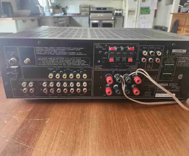 Yamaha RX-V590 Vintage AV Receiver 5.1 Channel 265 Watt in Stereo Systems & Home Theatre in Barrie - Image 3