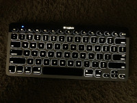 Logitech K811 Wireless Bluetooth Rechargeable Apple Keyboard