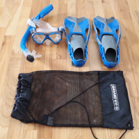 US Dives Kids Snorkel Set with Fins – Small