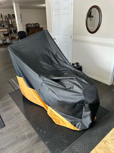 NÉGOCIABLE Bon prix pr une housse de qualité! Housse de protection imperméable de bonne qualité pour...