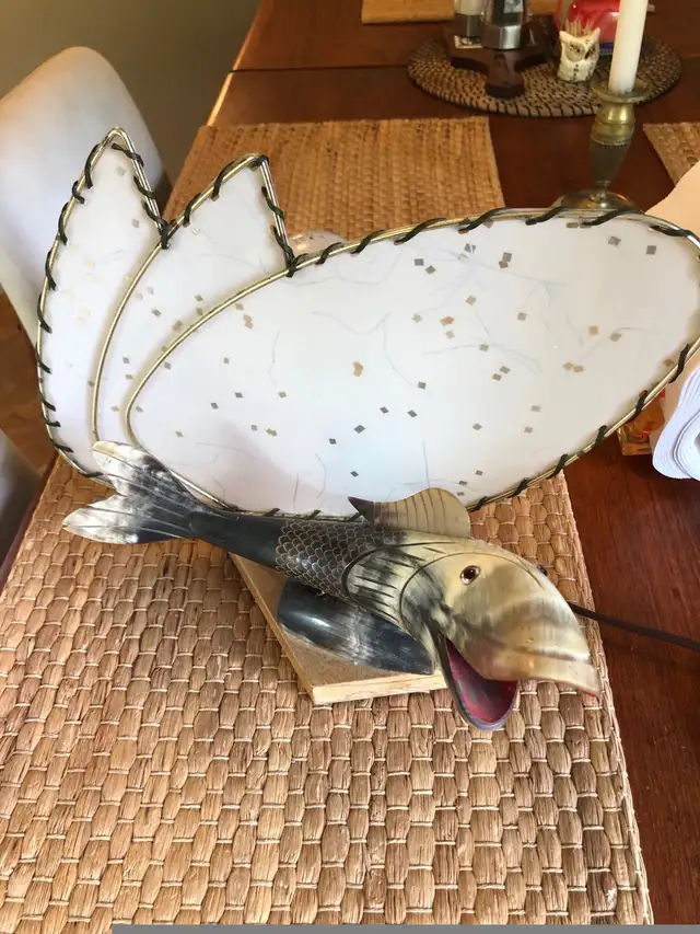 MCM Hand Carved Fish Lamp Made Horn, Wood & Fiberglass Shade in Arts & Collectibles in City of Toronto - Image 5