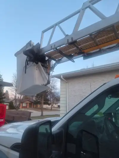 Title: 2011 Robert Hydraulique (RH) Aerial Ladder System Description: Selling a complete 2011 Robert...