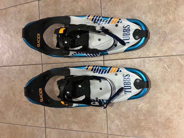 Snow shoes - youth (blue) in Other in Bedford