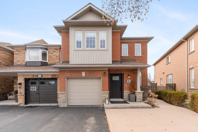 Beautiful Ancaster Home For Sale!! 