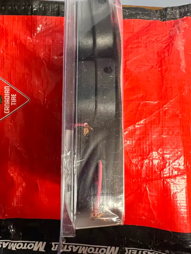 Uni-Bond LED Mini Work Lamp Only $50 in Indoor Lighting & Fans in Ottawa - Image 4