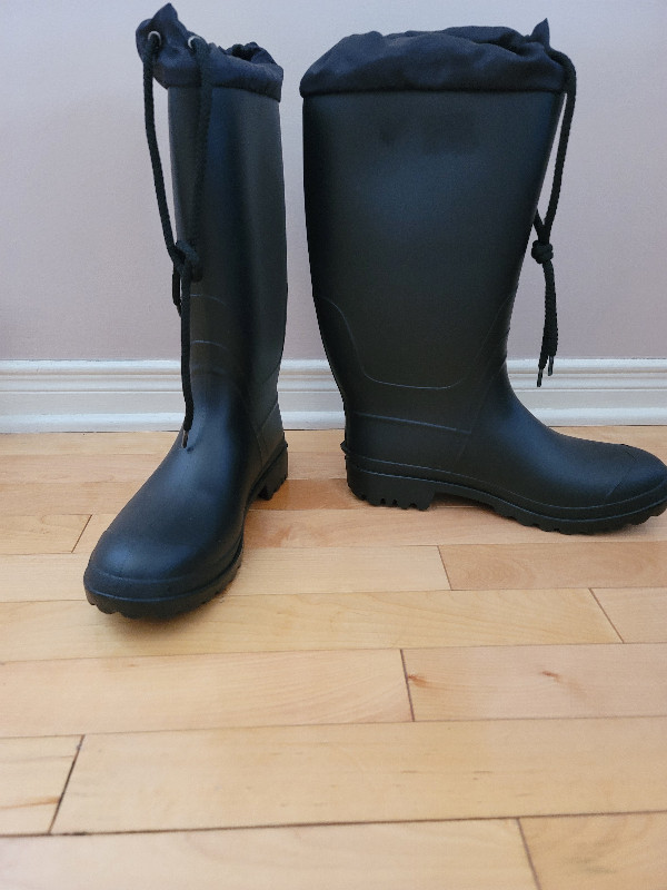 Bottes de pluie - 8M-9W - NEUVES -50% dans Femmes - Chaussures  à Ville de Montréal