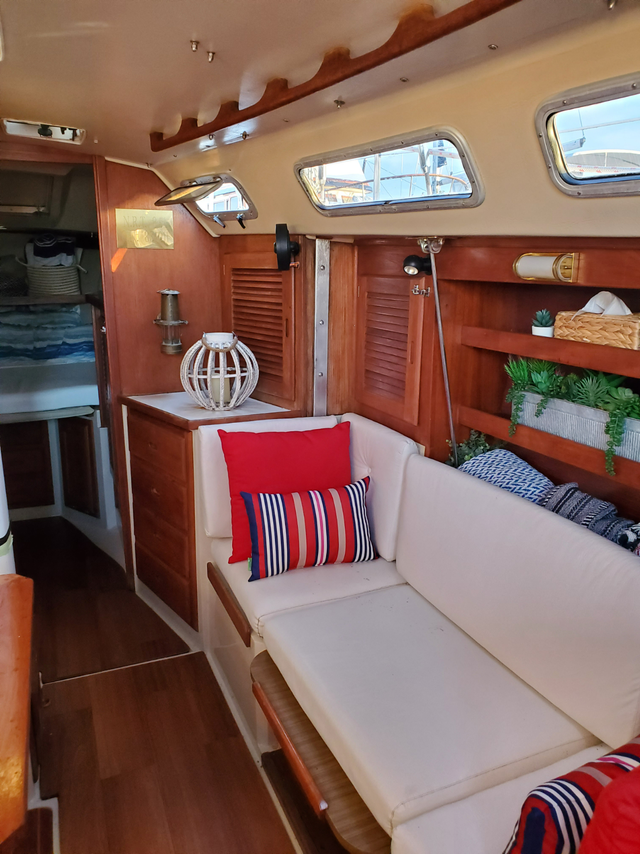 1986 MK1 Catalina 36 Sailboat For SALE in Sailboats in City of Toronto - Image 7