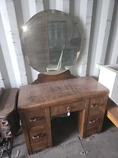 antique dresser with mirror in Dressers & Wardrobes in Edmonton | Kijiji  Marketplaces