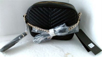 La Diva Womens Bag H6.5" x W8.5" x D2.5", Black