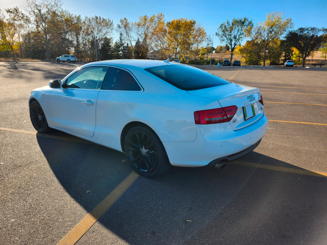 2010 Audi A5 Premium Plus 3.2L Quattro in Cars & Trucks in Edmonton - Image 4