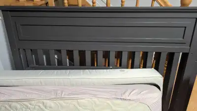 Crib and toddler bed 