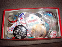 PIN BACK BUTTONS BOX-ETC