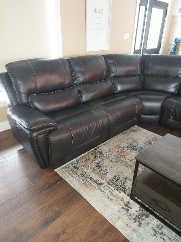 Leather Couch Couches & Futons Oakville / Halton Region Kijiji