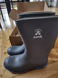 Kamik Youth Size 5 Rain Boots