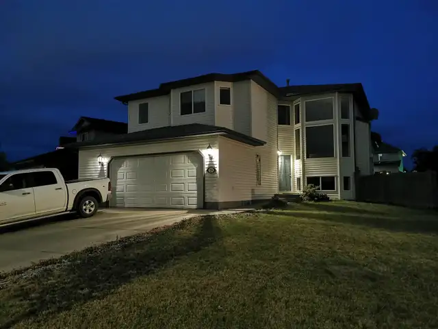5 Bedrooms whole house for rent, A/C, Large Fenced Yard