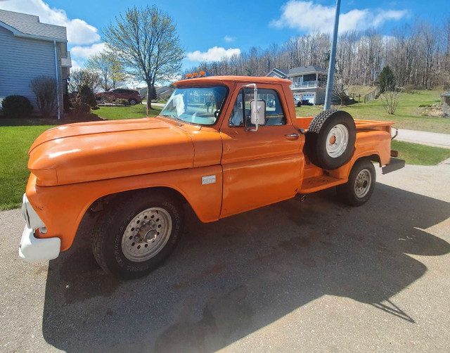 1966 Chevrolet C20 3/4 Ton in Classic Cars in Barrie